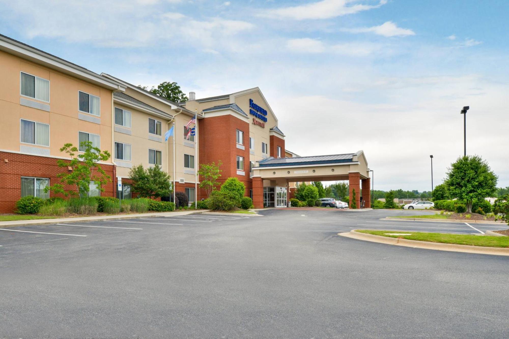 Fairfield Inn And Suites By Marriott Asheboro Εξωτερικό φωτογραφία